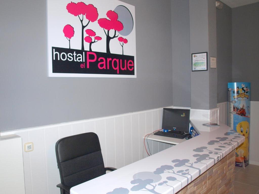 Hostal El Parque San Martin De La Vega Exterior photo